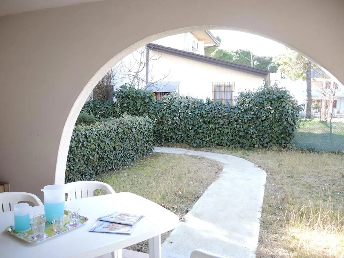 Two-Bedroom Flat With Balcony And Private Garden - By Beahost Rentals Bibione