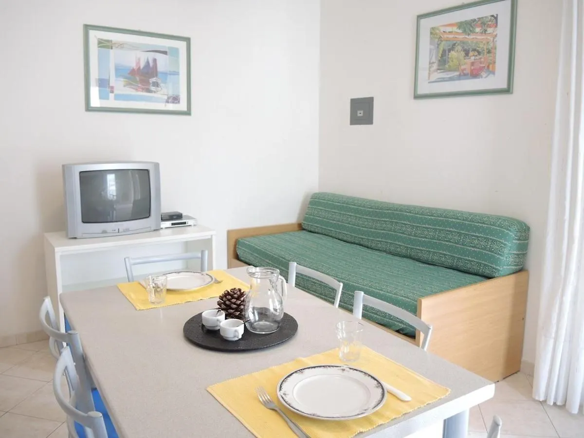 Two-Bedroom Flat With Balcony And Private Garden - By Beahost Rentals Bibione 0*,