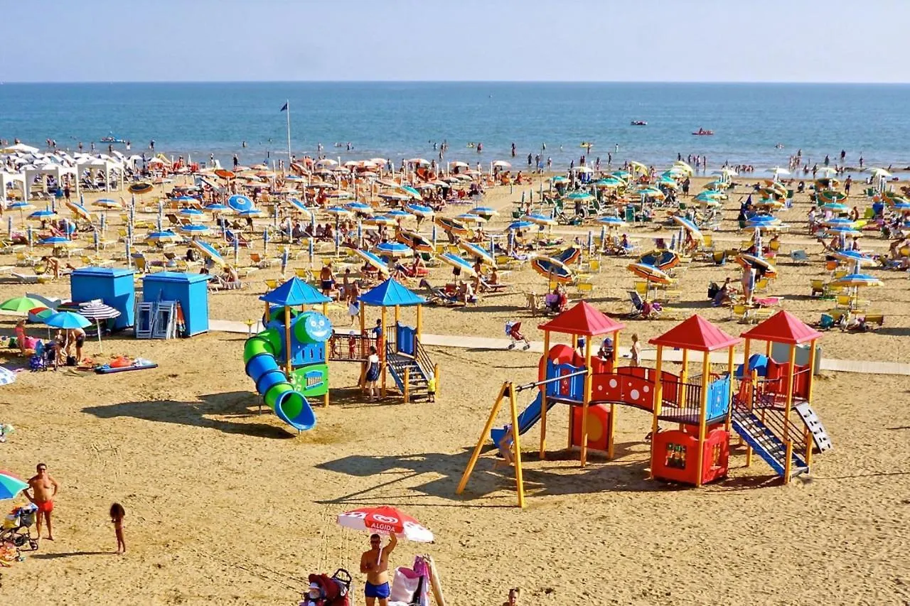 Apartment Two-Bedroom Flat With Balcony And Private Garden - By Beahost Rentals Bibione