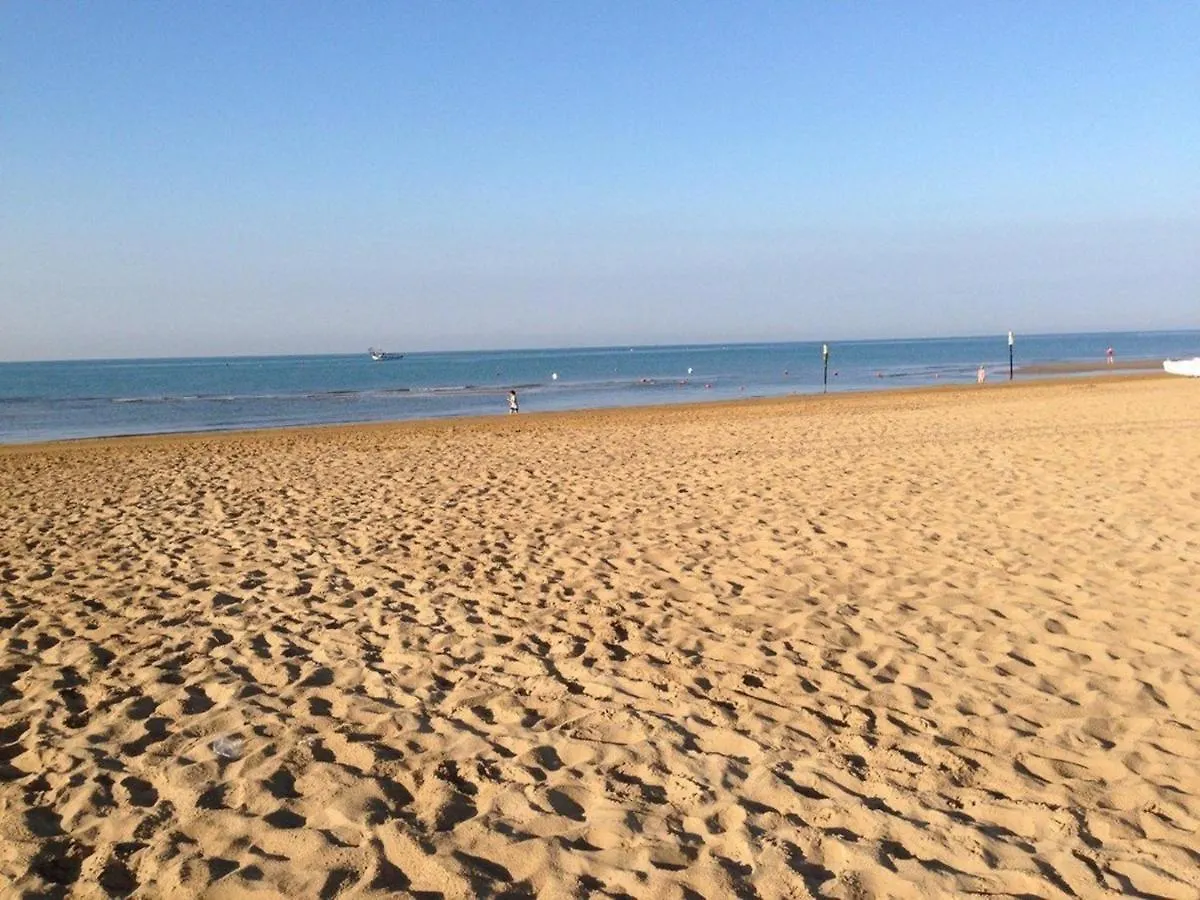 Two-Bedroom Flat With Balcony And Private Garden - By Beahost Rentals Bibione