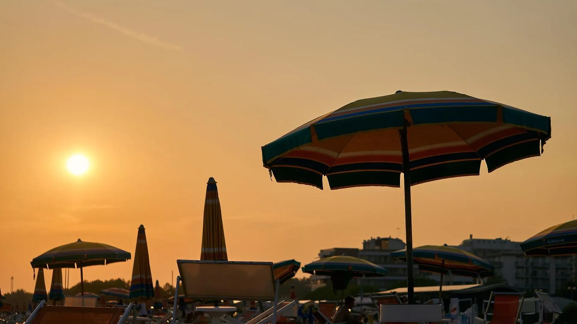 Two-Bedroom Flat With Balcony And Private Garden - By Beahost Rentals Bibione Apartment