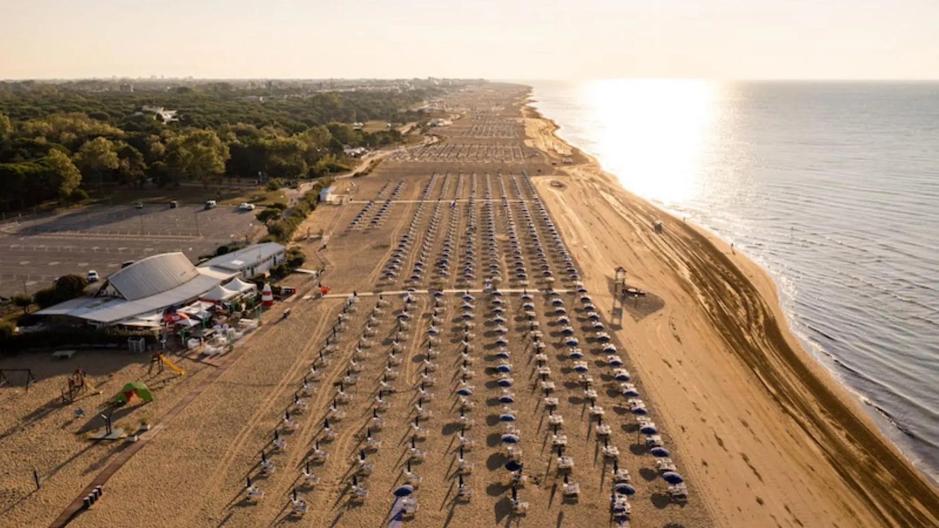 Two-Bedroom Flat With Balcony And Private Garden - By Beahost Rentals Bibione